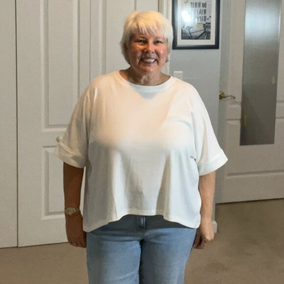 NWT Oversized White Crop Top Tee, size XL Women's - Picture 5 of 10